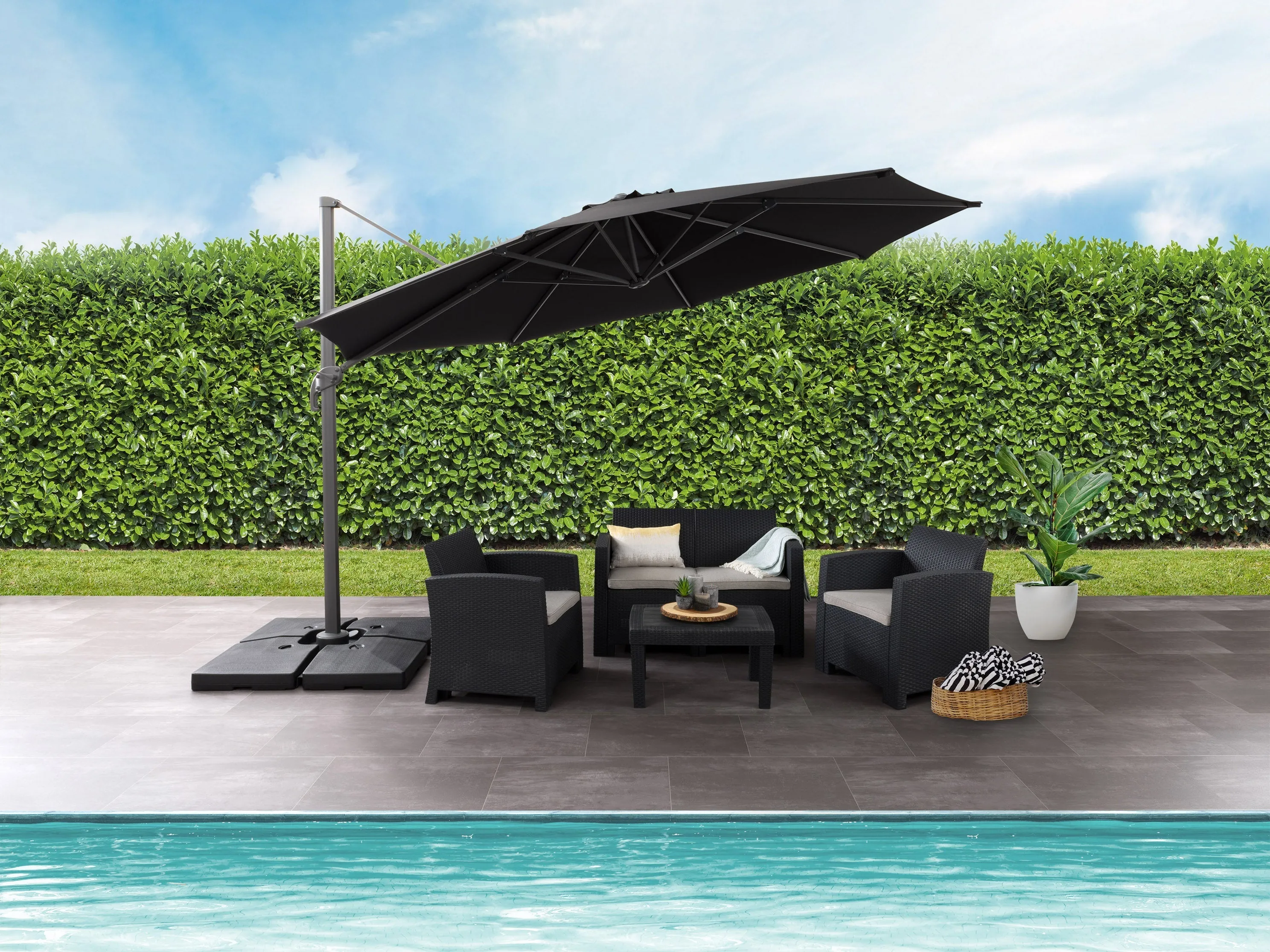 11.5ft Deluxe Offset Patio Umbrella - Black