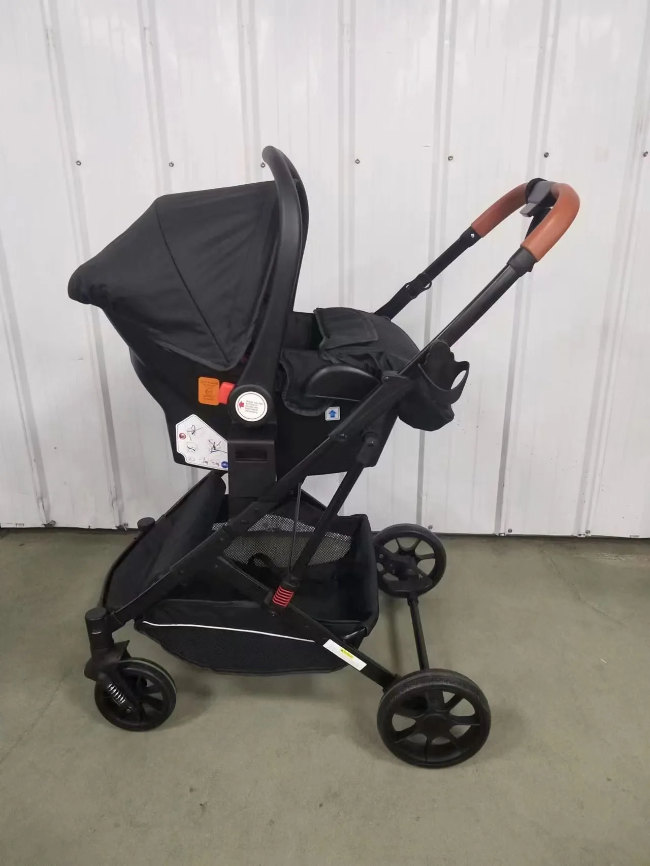 The Flex Beige: 3 in 1 Stroller, Open Bassinet, and Capsule Car Seat Combo